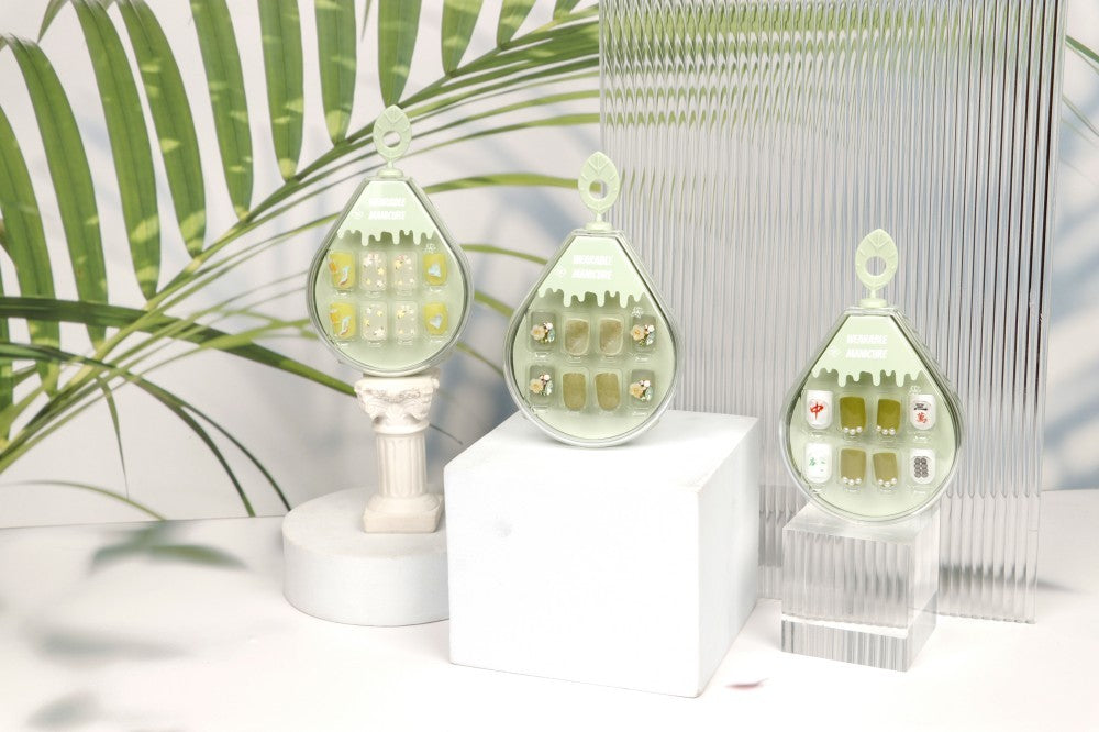 6 Sets Of Press On Nails 24pcs And Nail Tool In The Box