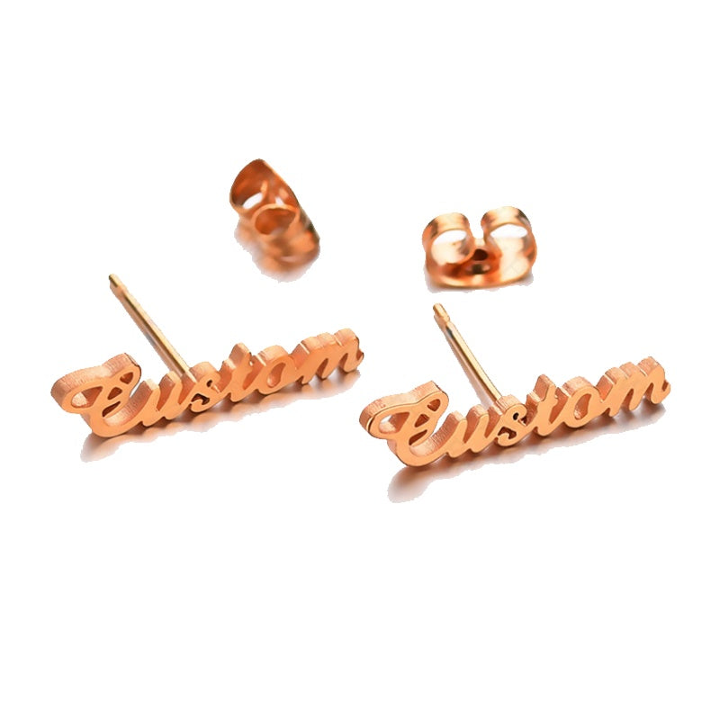 Personaliza collares, anillos y uñas para las orejas.