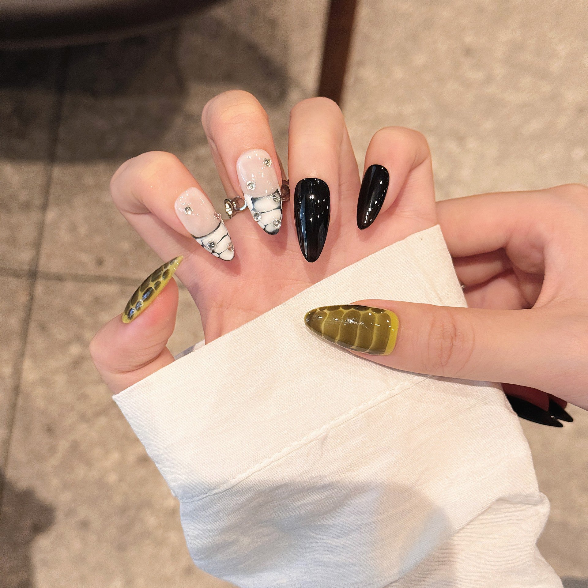 Halloween Dark Green Press On Nails – Gothic Handmade Gradient Nails