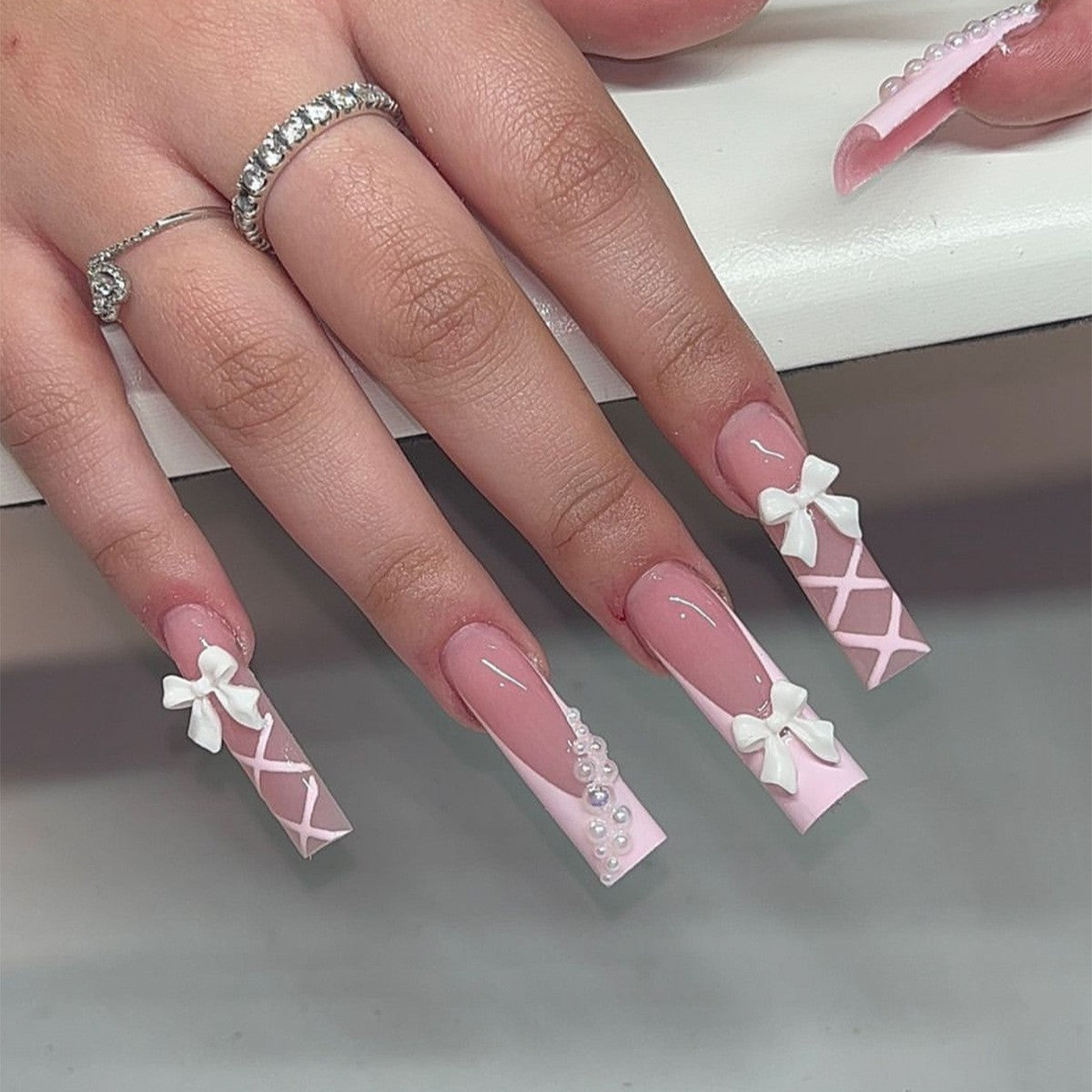 Handmade Butterfly Bow Press On Nails – Reusable Simple Fake Nail Tips, Elegant Nail Art for Women 