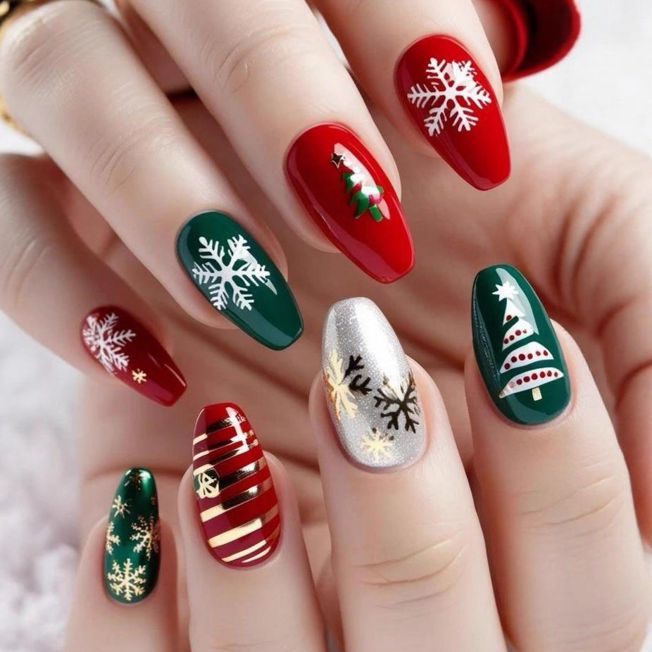 Uñas postizas con diseño de árbol de Navidad con copos de nieve – Línea dorada 